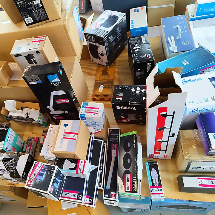 Rommelmarkt elektra voorraad